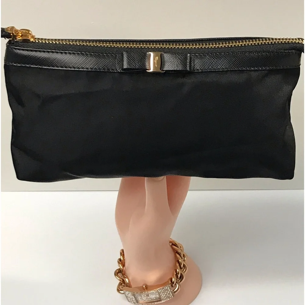 Salvatore Ferragamo Vara Ribbon Nylon/Leather Cosmetic Bag 😍🖤